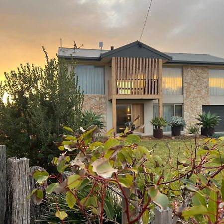 Sunsets On Martyrs Coastal Luxury Beach House Peterborough Buitenkant foto